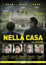 Nella casa